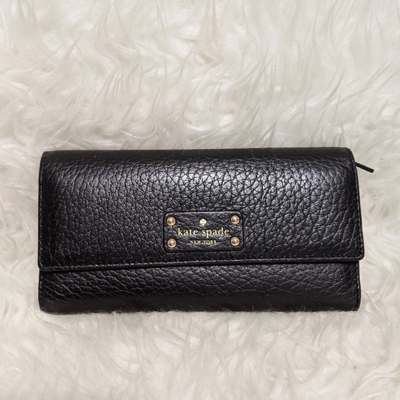 kate spade Handbags - Kate Spade Bay St Sandra Wallet